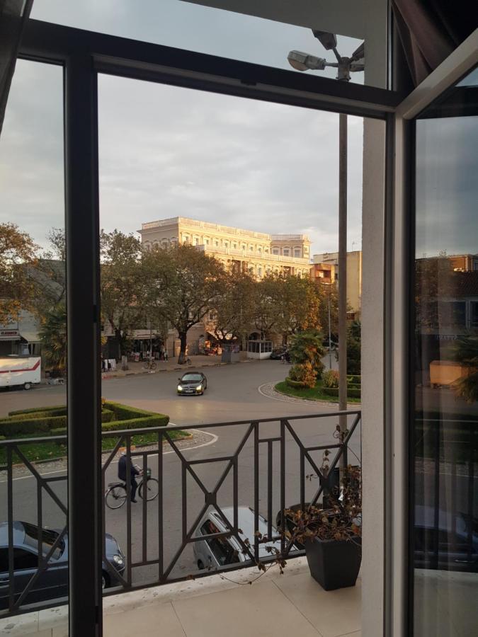 Amo'S Hotel Shkodra Kültér fotó