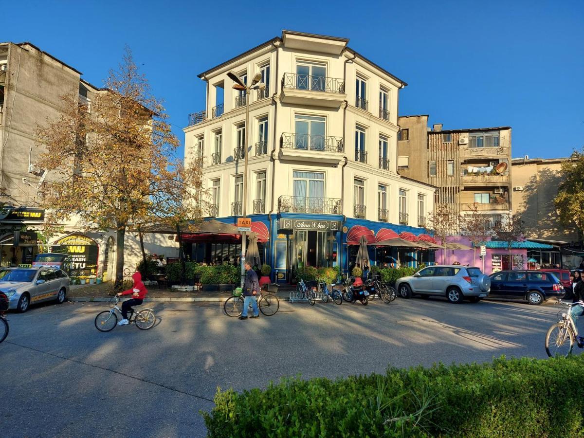 Amo'S Hotel Shkodra Kültér fotó