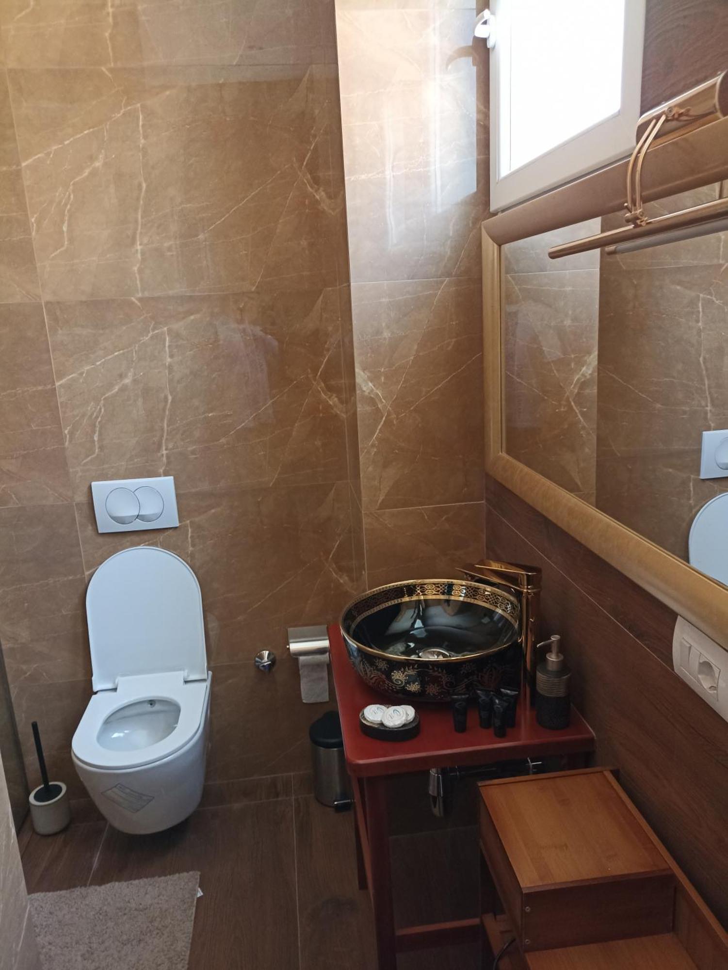 Amo'S Hotel Shkodra Kültér fotó