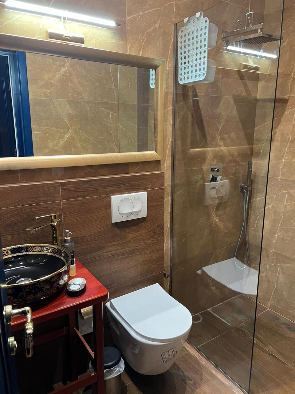 Amo'S Hotel Shkodra Kültér fotó