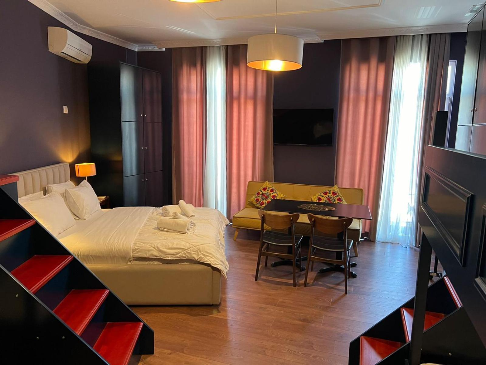 Amo'S Hotel Shkodra Kültér fotó