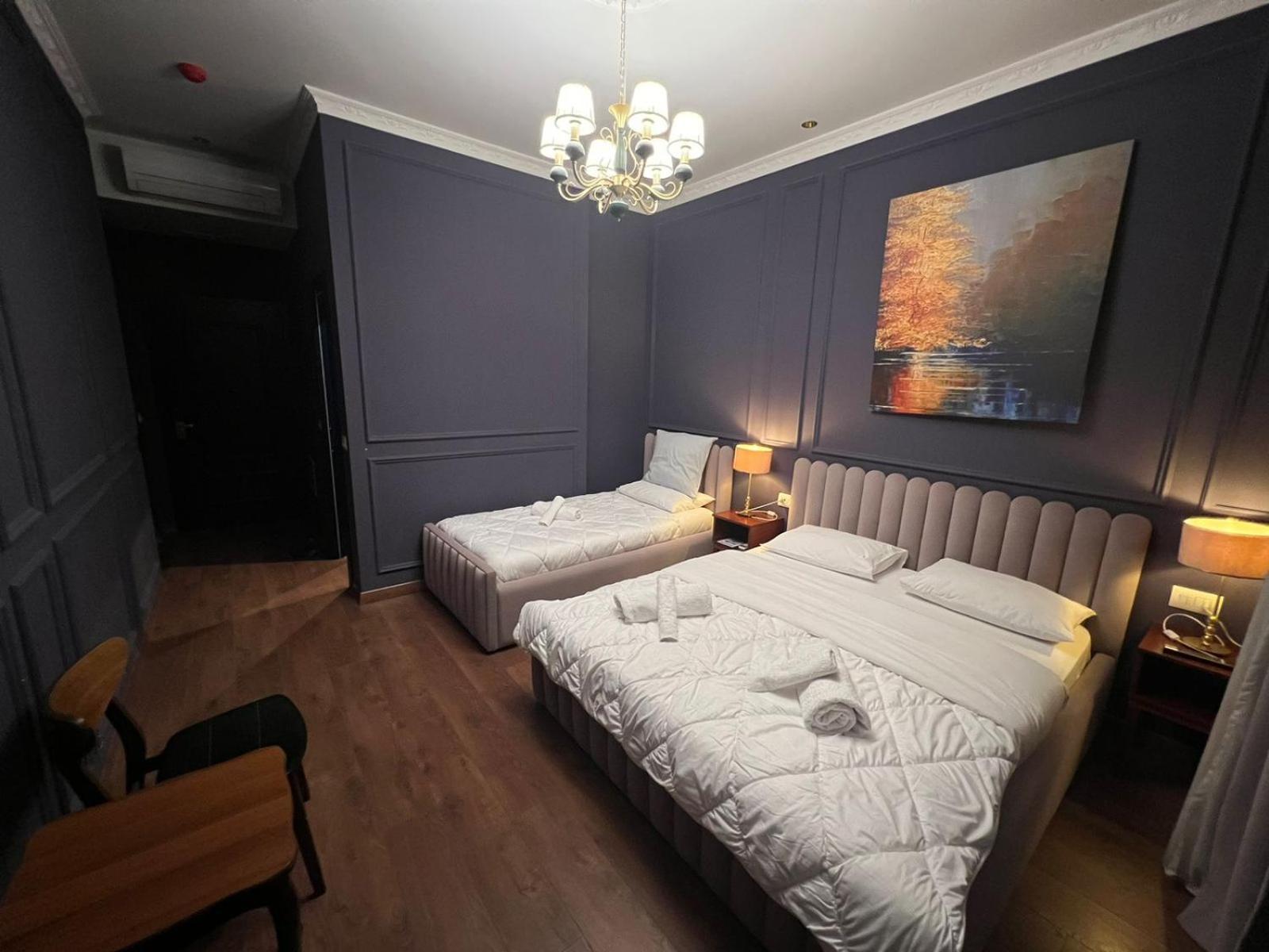 Amo'S Hotel Shkodra Kültér fotó